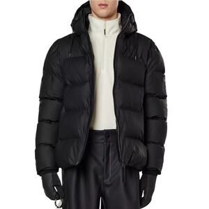 NWT Rains Puffer Jacket in Black, Size XXL - Flaw on Sleeve